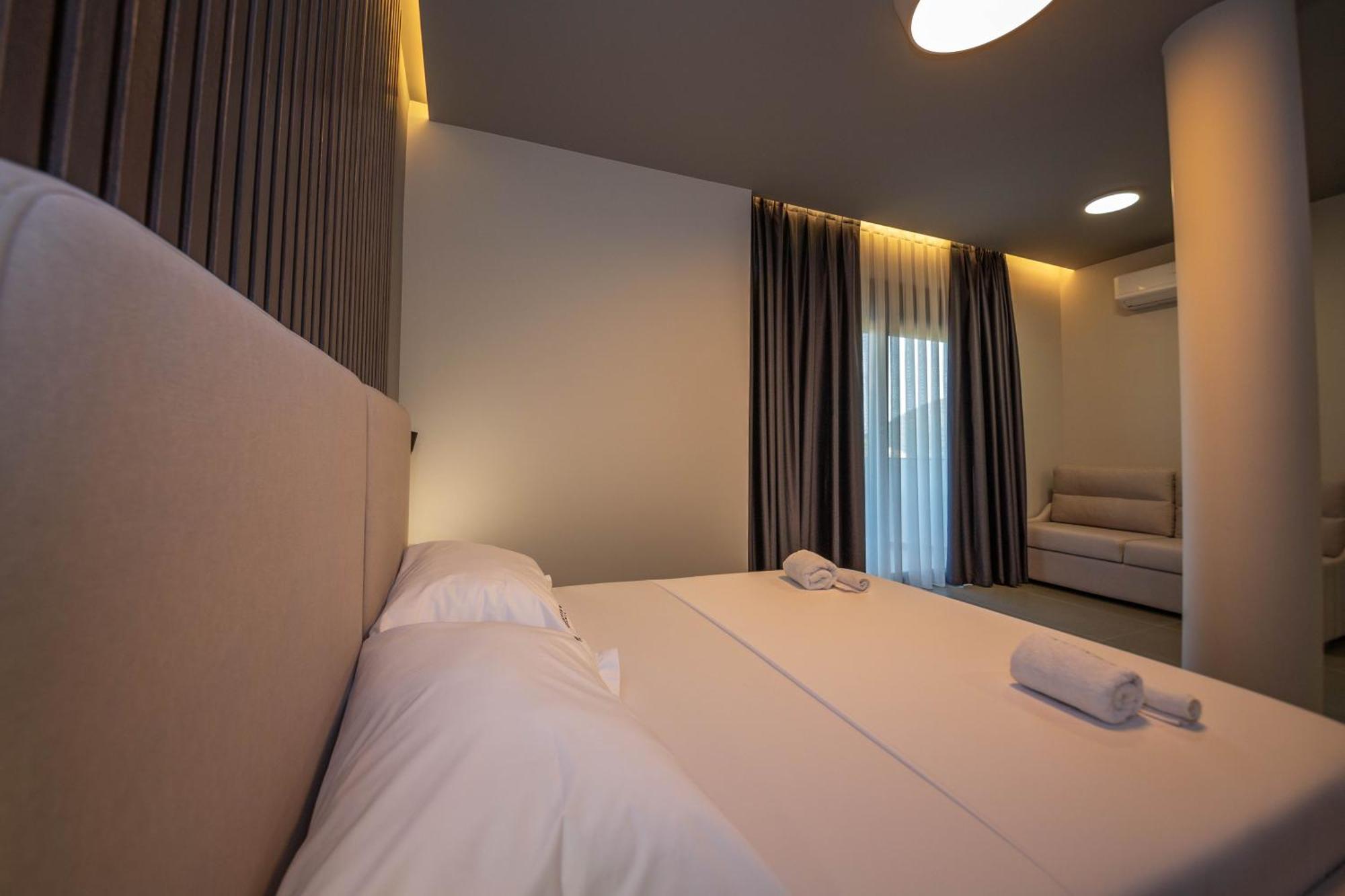 Lake View Rooms קסאמיל מראה חיצוני תמונה